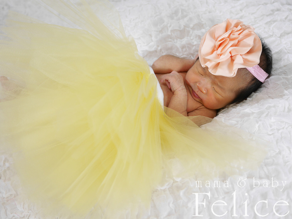 生後2週間の新生児赤ちゃん